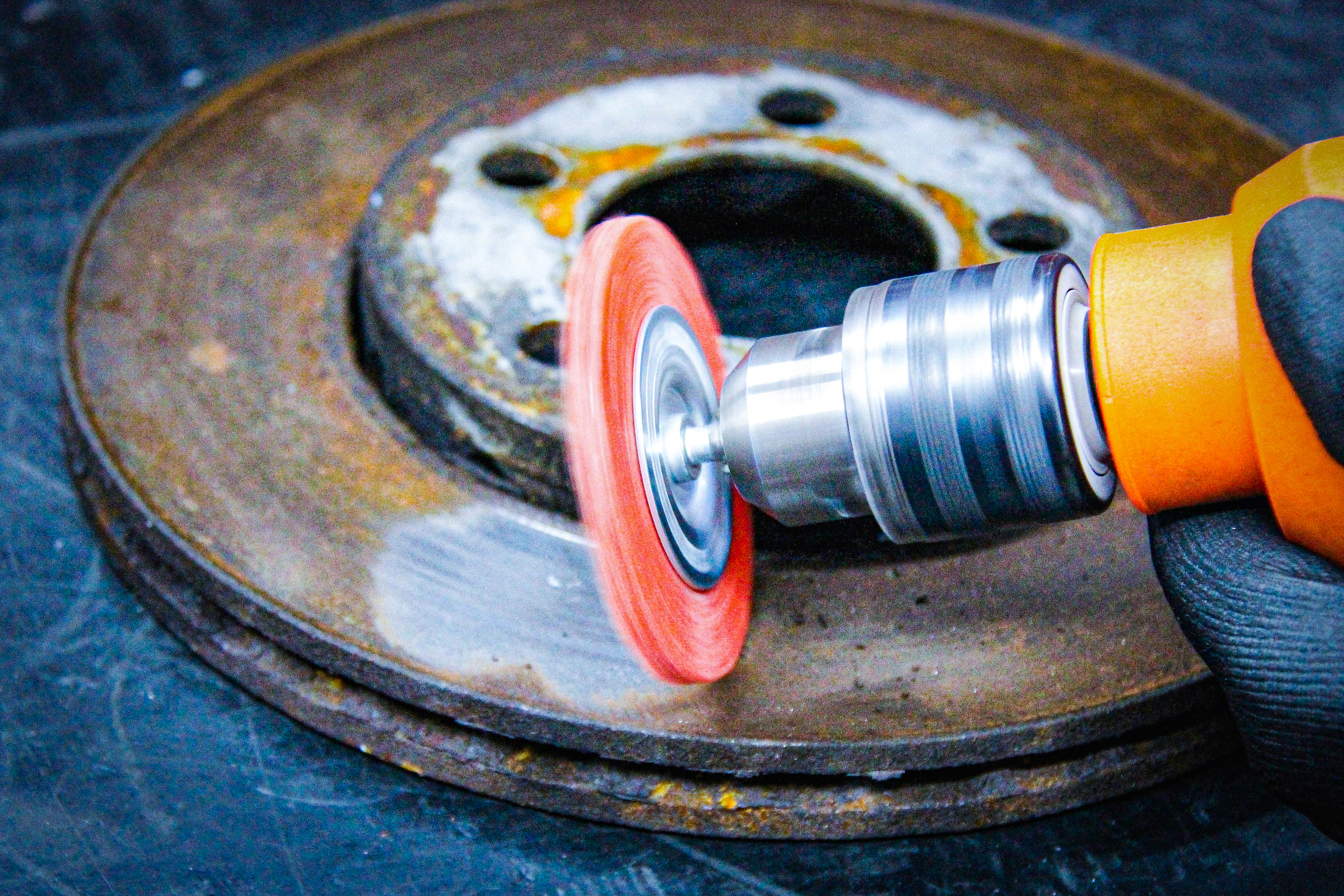 BGS Nylonbürste | 100 mm | 6 mm Schaft