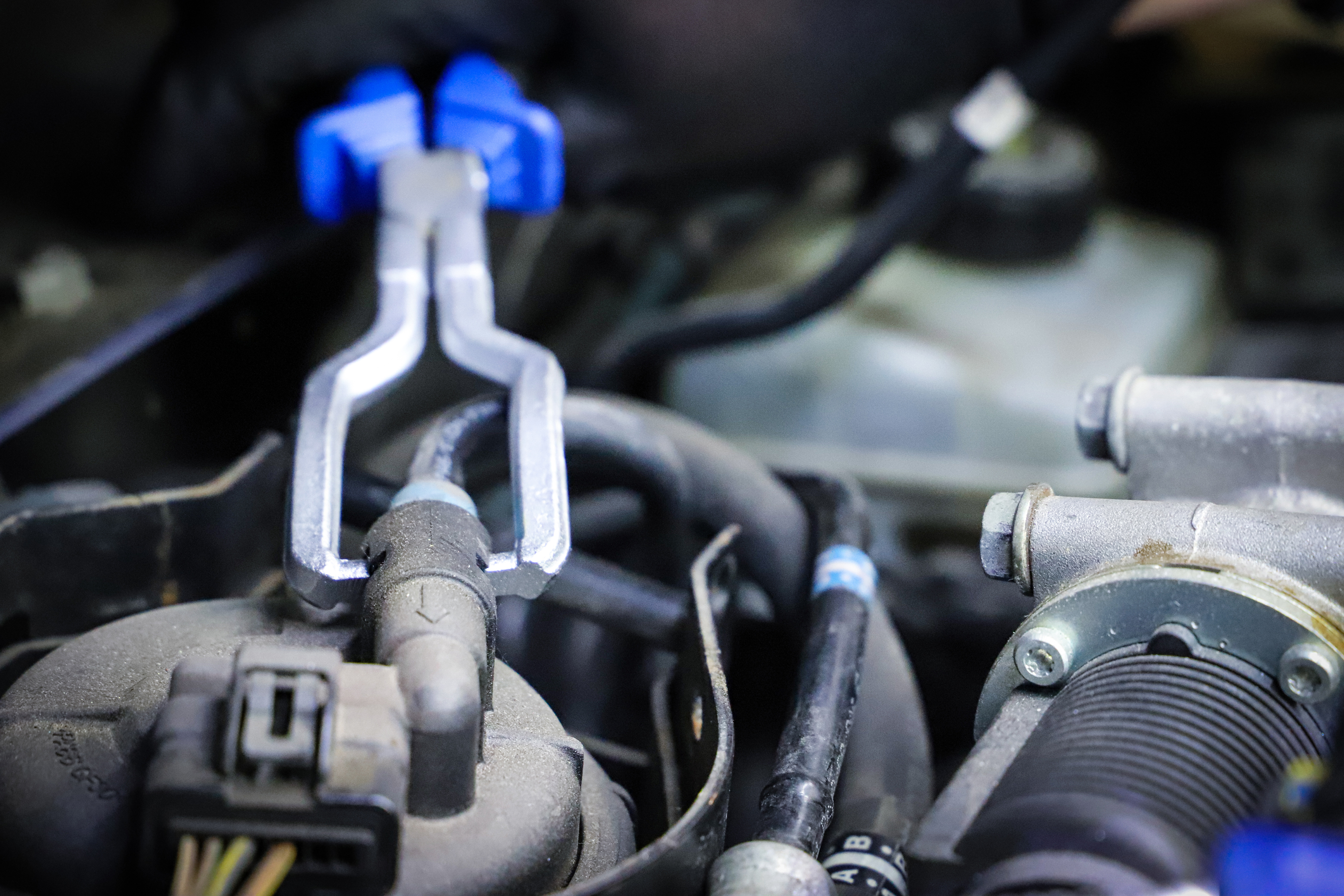 BGS Kraftstoffleitungs-Zange | 230 mm