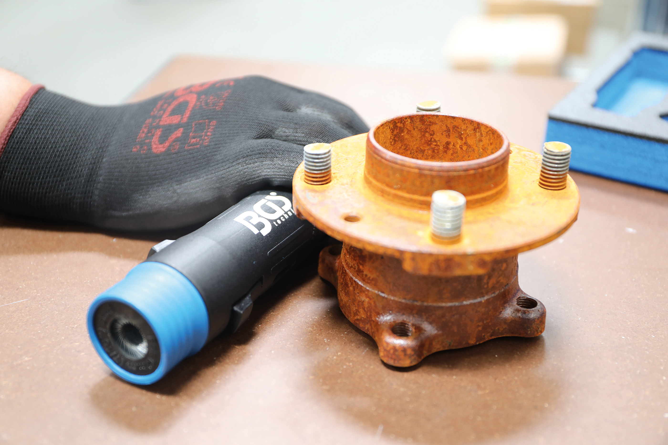 BGS Werkstattwageneinlage 1/6: Reinigungsbürsten-Satz für Stehbolzen und Radmutternbolzen