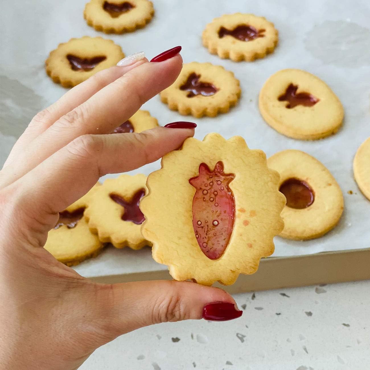 ANYUNKEY Oster Linzer Ausstecher Set, 8 Stück Osterhasen Keksausstecher Plätzchenform, Hasen Ausstechform Plätzchen, Plätzchenformen Küken, Cookie Cutters Möhrchen, Ei Plätzchenausstechform