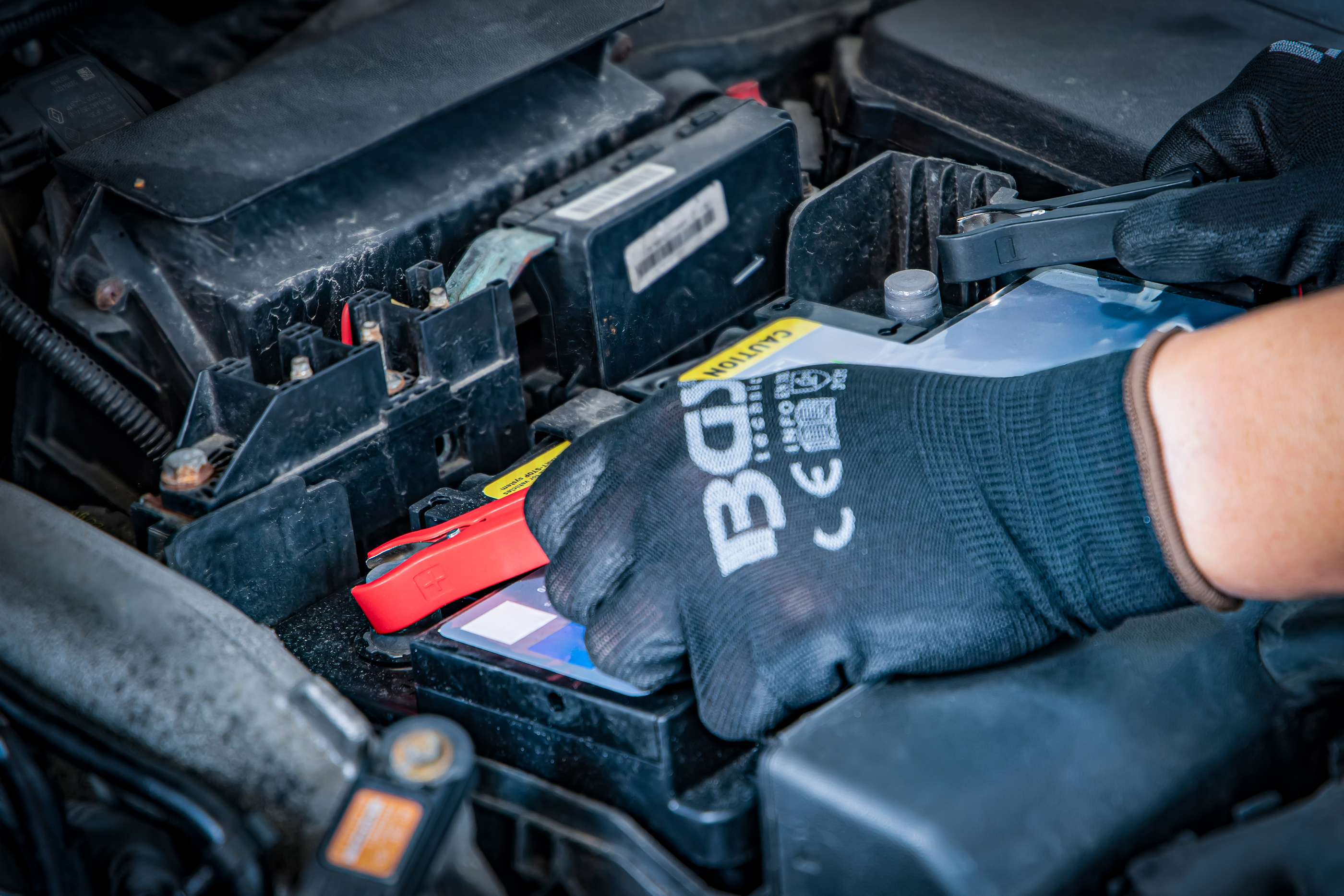 BGS Digitales Batterie-Ladegerät | 6/12 V | 4 A